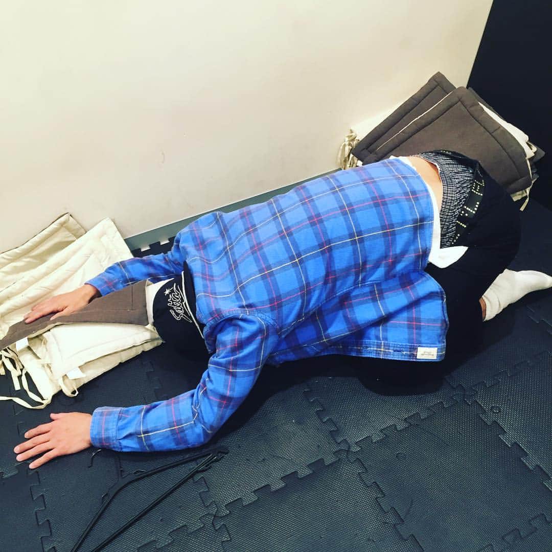 おたこぷーのインスタグラム：「大宮のライブで新ネタが全然ウケんやった」