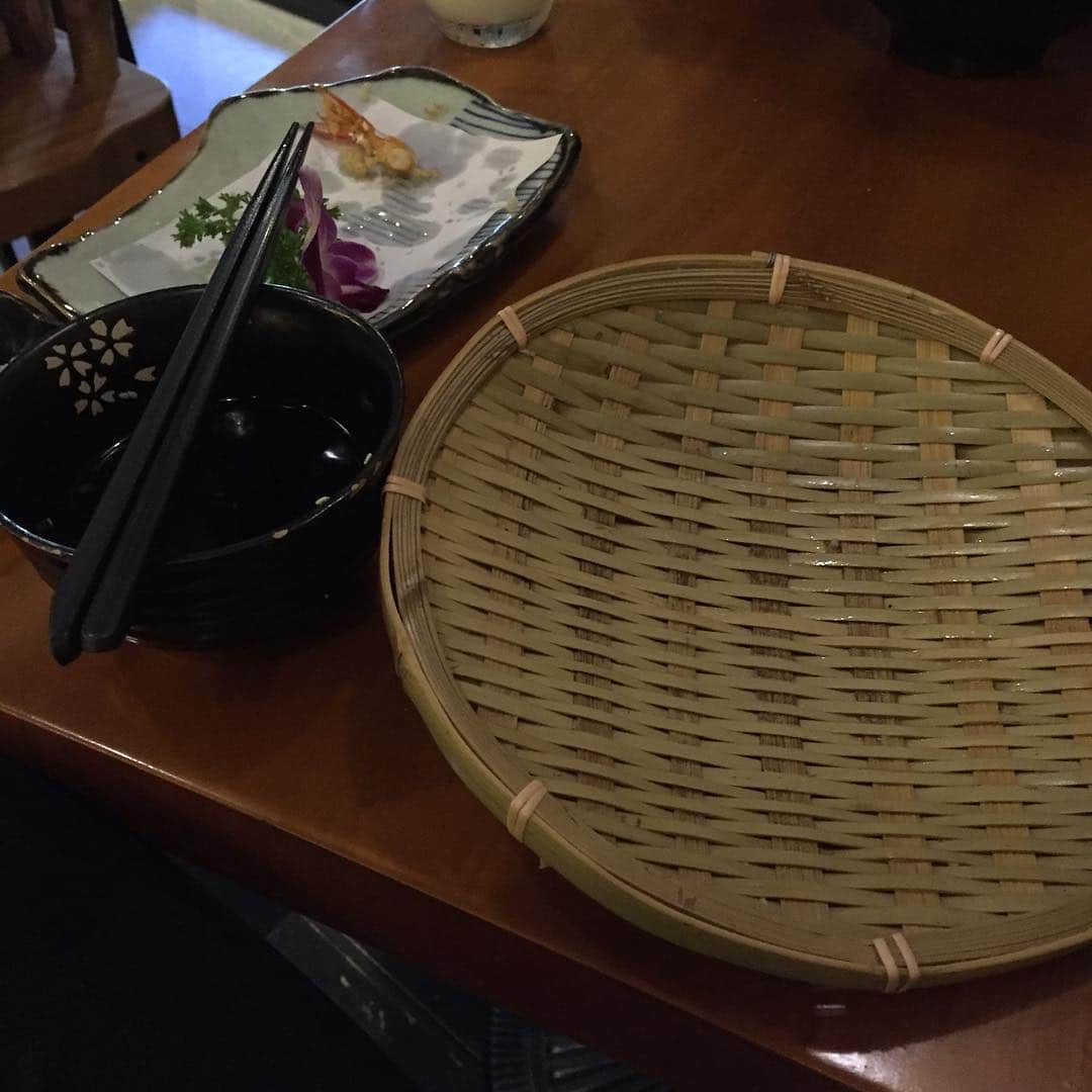 桃田賢斗さんのインスタグラム写真 - (桃田賢斗Instagram)「お昼食べてきました〜  天ざるそば美味しかったです^_^ ちゃんと野菜も食べたよー笑」11月13日 14時30分 - momota_kento