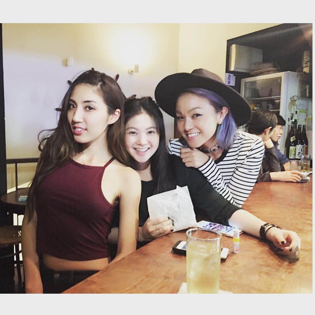 Nazukiのインスタグラム：「My sister's💋💋💋 旦那の姉 妹 私⭐️⭐️⭐️ 結婚して家族が増え、家族って良いなーって改めて感じた日でした🤗👨‍👨‍👧‍👧 #family #losangeles #thailand #tokyo #life #happy #instagood #instalike」