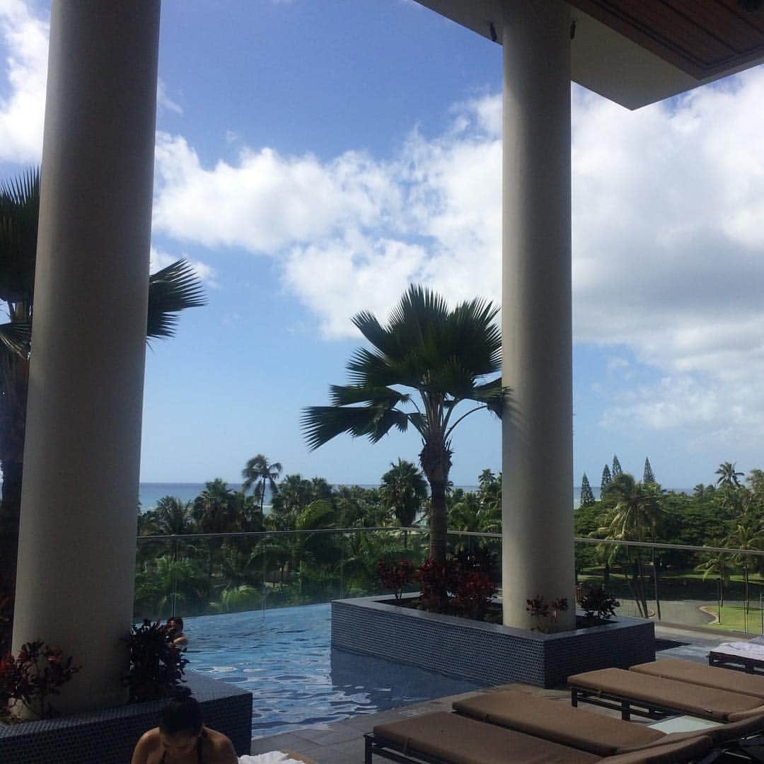 石井秀代のインスタグラム：「nice wether in hawaii #trumptower #relax #hawaii」