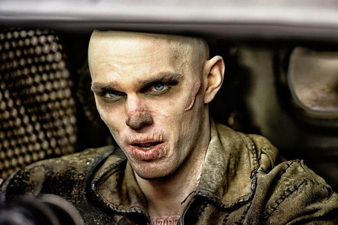 マッドマックスのインスタグラム：「Happy Birthday to Nux, #NicholasHoult!」