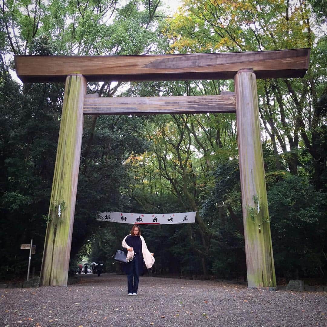 大田明奈さんのインスタグラム写真 - (大田明奈Instagram)「熊手欲しい」11月25日 14時39分 - moreakee