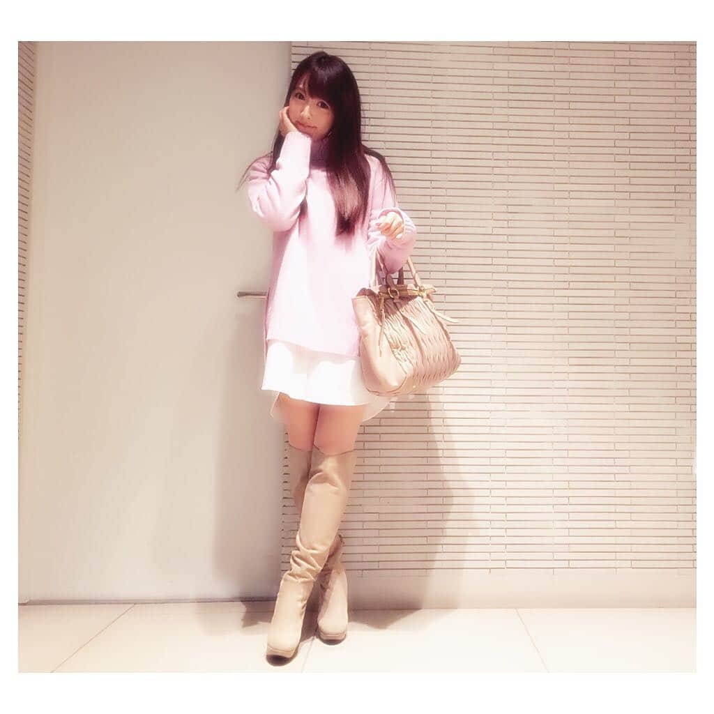 三上悠亜さんのインスタグラム写真 - (三上悠亜Instagram)「onepiece:#mercuryduo boots:#diana bag:#miumiu  今日は女の子っぽい格好だよ🎀💘💘」11月26日 20時31分 - yua_mikami