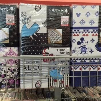 しまむらさんのインスタグラム写真 しまむらinstagram 大人気のディズニーから掛敷2点セットカバーが登場 ラプンツェル アリス ミッキーの3柄展開中です 売価 税込2900円 品番 6 0157 しまむら しまパト 寝具 インテリア 布団カバー キャラクター
