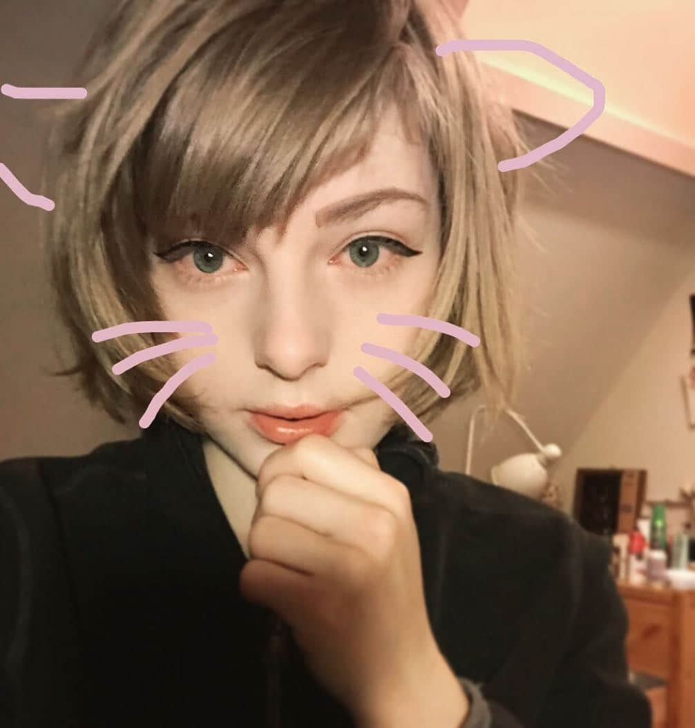 Ella Freyaのインスタグラム：「Nya? #amikawaiiyet #selstagram #deletelater」