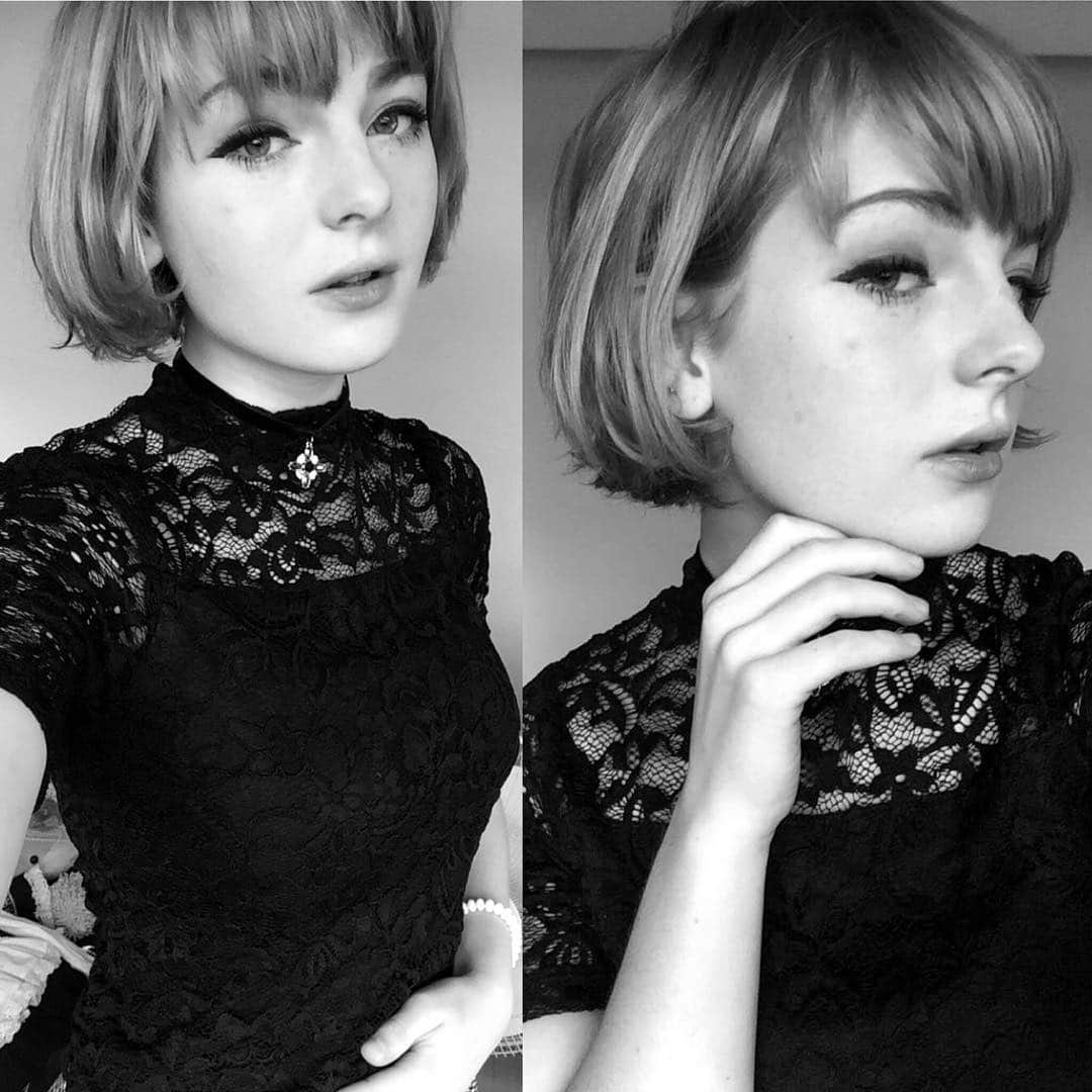 Ella Freyaのインスタグラム：「#selfie #goth #selca」