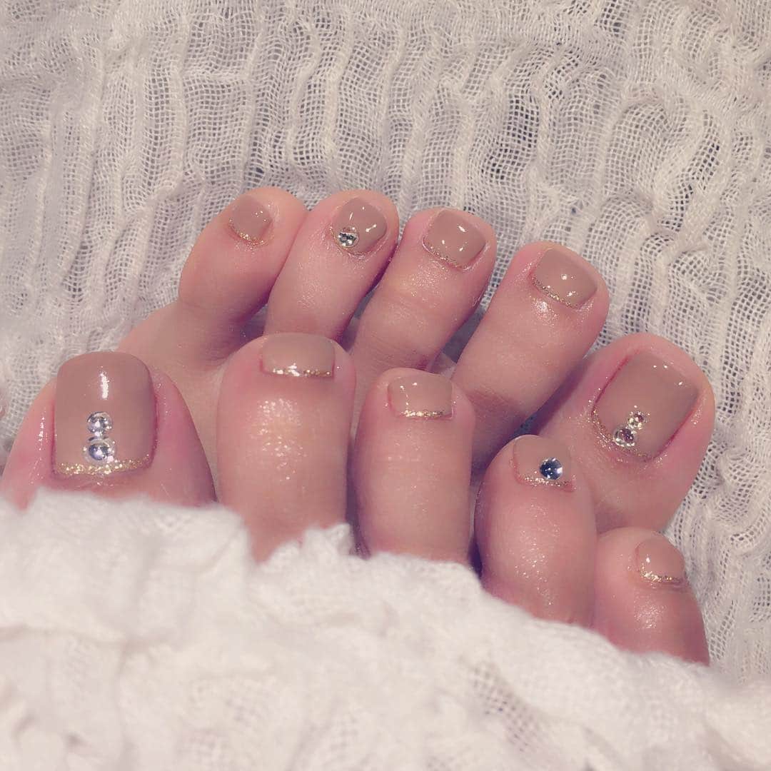 水崎綾女さんのインスタグラム写真 - (水崎綾女Instagram)「#nail #beauty #nudie #crystal #beige #milktea」11月29日 11時48分 - misakiayame