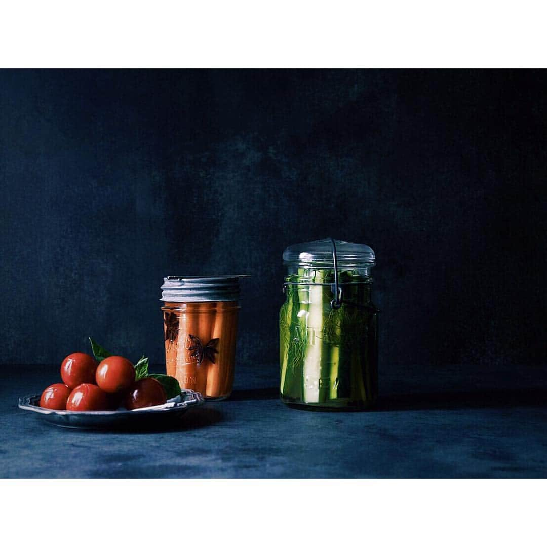 Rola's Kitchenさんのインスタグラム写真 - (Rola's KitchenInstagram)「Let's make lots of original pickled veggies!!🌿 #Rolaskitchen #Cookbook」12月1日 11時37分 - rolaskitchen_official