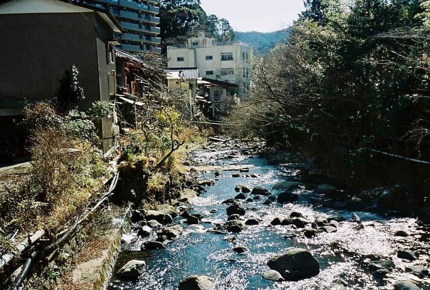 小田飛鳥さんのインスタグラム写真 - (小田飛鳥Instagram)「3.11 I won't forget. あの日学んだ自然災害の怖さ、人との繋がりの大切さ、大切な物を守るんだと言う想い、何より命の尊さ.一生忘れない #filmphotography #filmcamera #nostalgie」3月11日 12時49分 - asuka_oda_0320