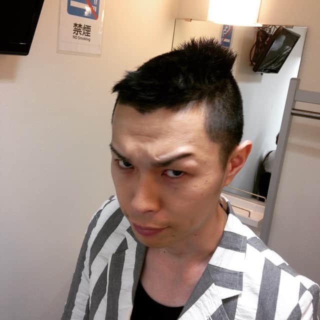 菊地浩輔さんのインスタグラム写真 菊地浩輔instagram 髪型エッヂ効きすぎだ 髪型 ハライチ 岩井 Hairdo 3月10日 17時38分 Okikusaaan