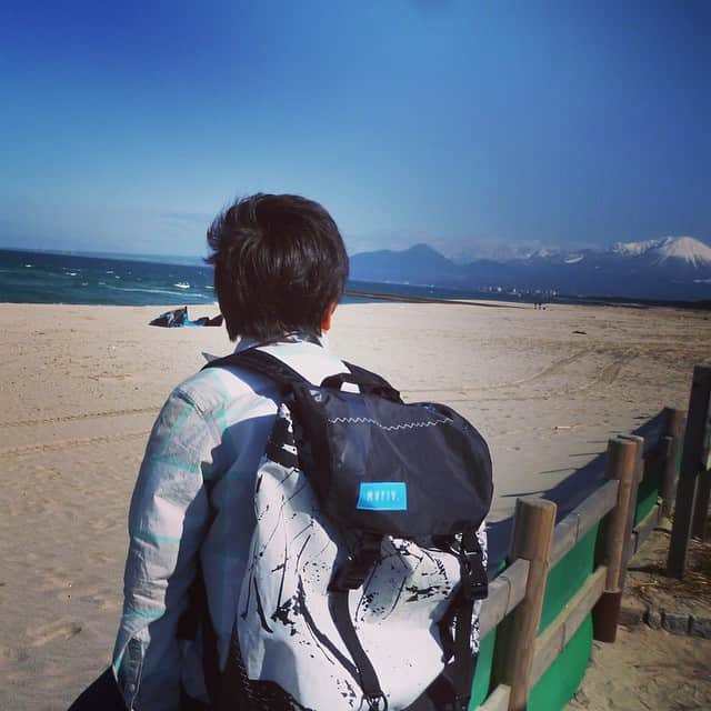 マフィアさんのインスタグラム写真 - (マフィアInstagram)「Can't wait to see his #mafiabags fits to him even more than now when he grows up. Thank you Kite-kun!  #daisen #tottori #kite #backpack #recycle #life #japan」3月10日 23時15分 - dumilojapan