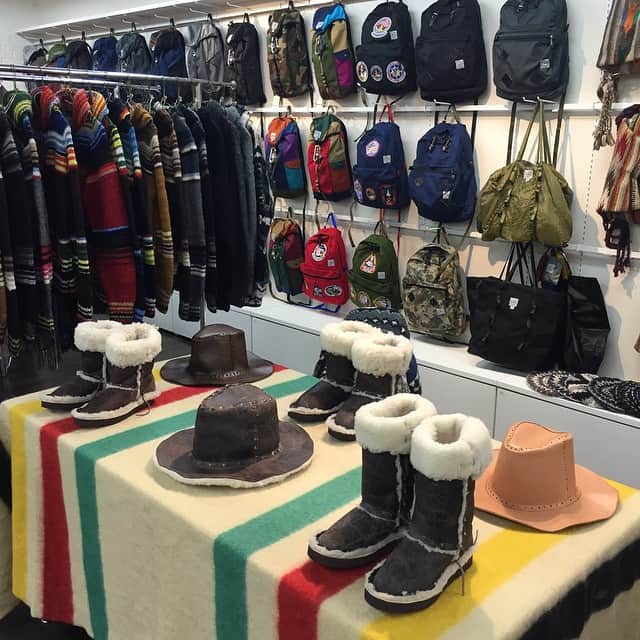 ユケテンのインスタグラム：「Last Day at Good Time Show. Chamula Sheepskin collection looking good 👍 10:00-18:00 Gallet Showroom @ Ebisu www.goodtimeshow.net」