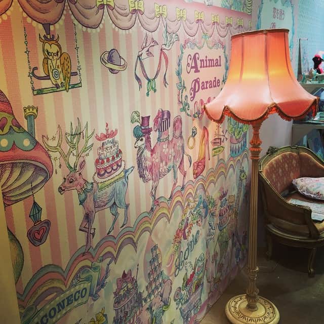 Ecoceco Cosme Tokyoのインスタグラム：「Drug store show !! Wall がアニマル！  #econeco #wall #cute」