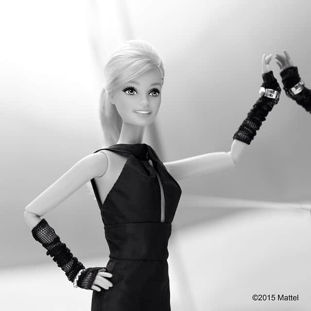 バービーさんのインスタグラム写真 - (バービーInstagram)「Barbie Style | Black & White I.IV. 🔲 #barbiebw #barbie #barbiestyle」3月16日 3時01分 - barbiestyle
