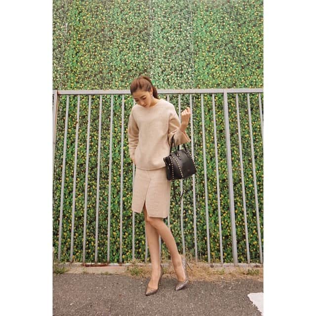 湯浅喬子のインスタグラム：「昨日のcoordinate👗 #RireVie のセットアップがお気に入り😆❤️」