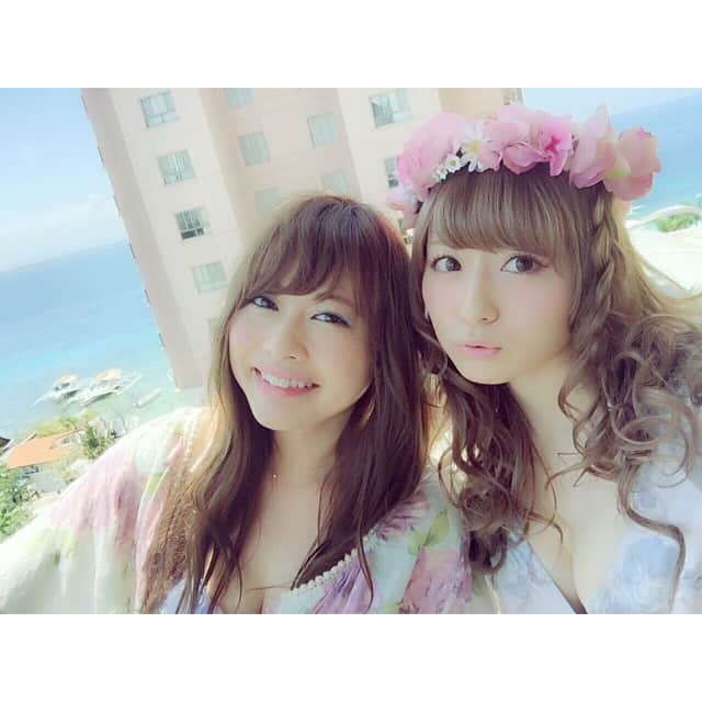 黒坂優香子さんのインスタグラム写真 - (黒坂優香子Instagram)「海の近くに住みたい🌺🌴🌻☀️🌈 #セブ島 #最高かよ #まだまだ写メあるよ #るんみさ #F4 #このタグにも #少し慣れてきたよ  #海の音を聴きながら #眠りたい」3月20日 14時45分 - yukakokurosaka0606