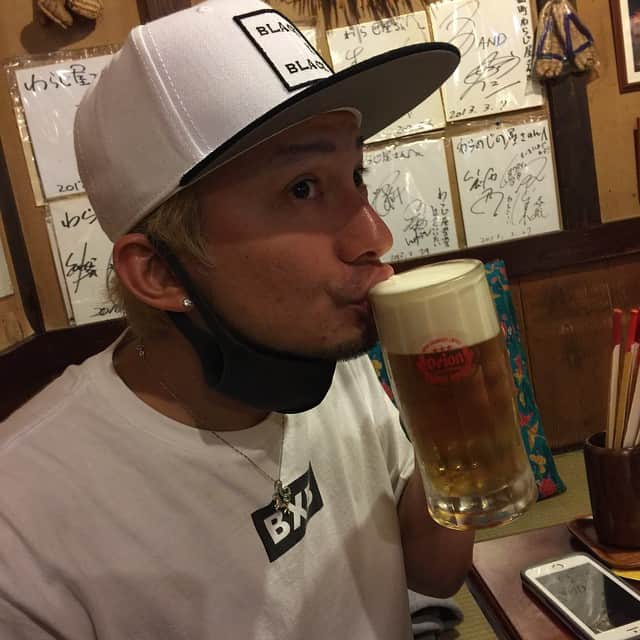 のインスタグラム：「楽しかった沖縄！  #issa #dapump #okinawa #orionbeer #lovebeer」