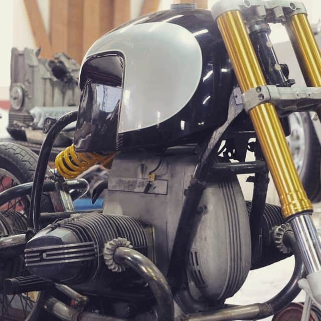 伊勢谷友介さんのインスタグラム写真 - (伊勢谷友介Instagram)「in a progress. #BMW #r100s #46works #1976」3月29日 10時40分 - iseya_yusuke