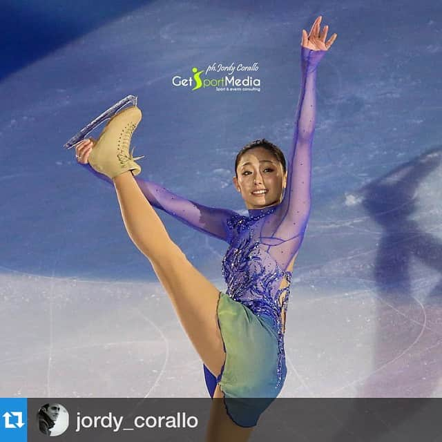 安藤美姫さんのインスタグラム写真 - (安藤美姫Instagram)「#Repost @jordy_corallo with @repostapp. ・・・ #mikiando #安藤美姫 #goldenskateawards #iceskating #palavela #torino #figure ##ice #skate #skating #icerink #ghiaccio #pattinaggio #pattinaggiosughiaccio #figureskater #figureskating #picoftheday #photooftheday #iceskate#sport #femaleathletes  Thank you😌✨💕」4月23日 22時28分 - miki_m_ando0403