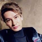 Joyさんのインスタグラム写真 Joyinstagram 楽屋周りをウロついていたホワイトコーデの坊主を確保 徘徊坊主 あばれる君 それを捕まえた かりあげ君 今日はケンミンショーの収録でした 12月6日 時18分 Joy Official