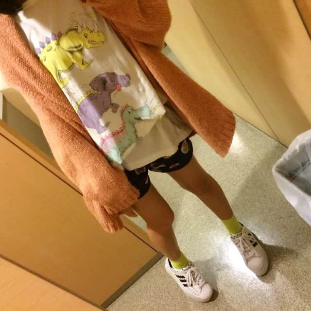 愛美さんのインスタグラム写真 - (愛美Instagram)「私服〜◎ #春 #ピンクもたまには着る」4月26日 21時22分 - aimin_official