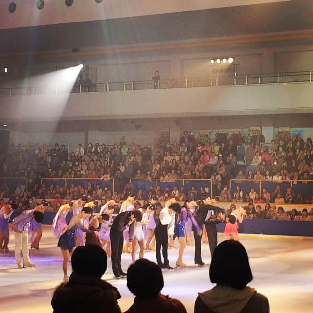 栗原文音のインスタグラム：「荒川静香さんのアイスショー♡初めて生のスケート見れて最高に感動したー٩(*>▽<*)۶」