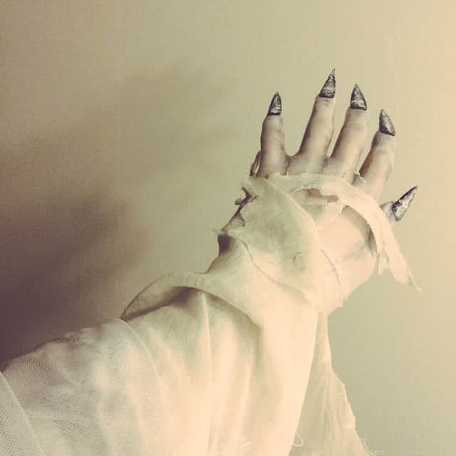 濱田めぐみのインスタグラム：「レムの手  #死神レム #デスノート #DEATHNOTE」