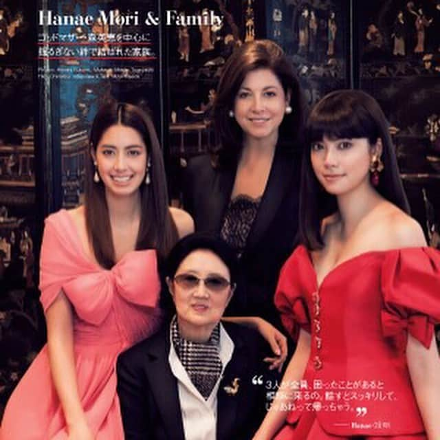 森泉さんのインスタグラム写真 - (森泉Instagram)「family photo shoot ♪  ガールズだけ😁 #voguejapan」4月5日 17時38分 - izumi.mori