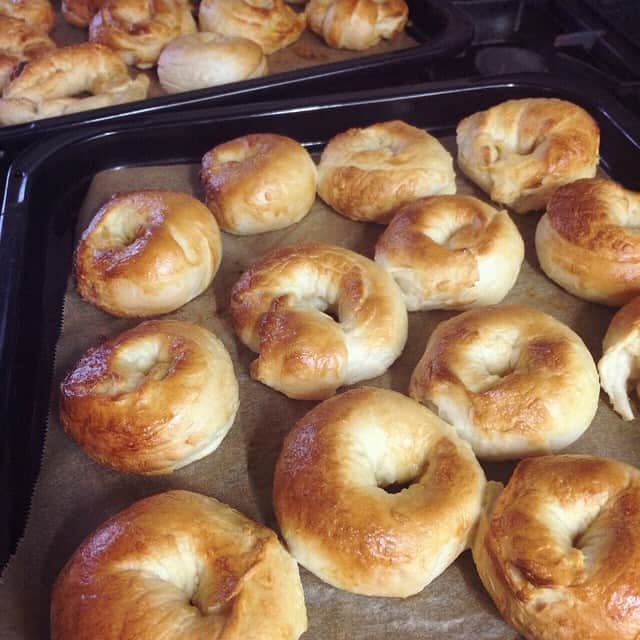 のインスタグラム：「いい香り♡ #BAGEL #ベーグル」