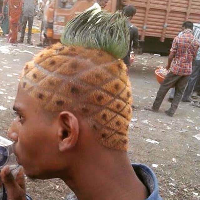 IMALUさんのインスタグラム写真 - (IMALUInstagram)「いいヘアスタイル見っけた #夏に向けて #刈り上げ復活かな #パイナポー #PineappleHair」4月16日 23時47分 - imalu_0919