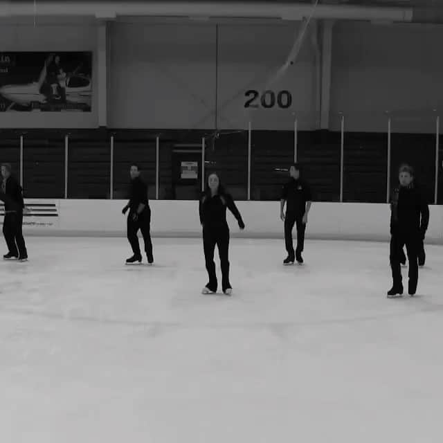 アナスタシア・カヌーシオのインスタグラム：「Had an awesome time shooting this video with everyone! Thanks @icecoldcombos! Be sure to check out the whole video if you want to see the fabulous ending 😜 http://youtu.be/K_J0eWv6RLE?a #PCC15」