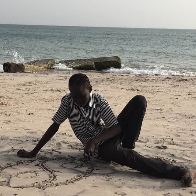 レオナ・ビンクス・ワルトンのインスタグラム：「🌍🌎🌏」