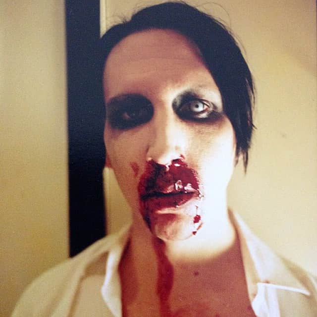 アーシア・アルジェントさんのインスタグラム写真 - (アーシア・アルジェントInstagram)「Manson photographed by me in 35mm」5月22日 16時32分 - asiaargento