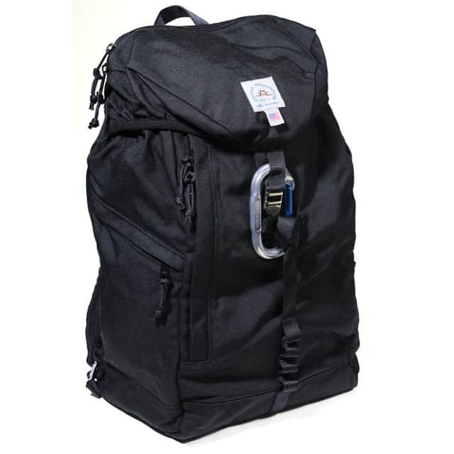 ユケテンのインスタグラム：「Black, always the best. Shop at www.eppersonmountaineering.com」