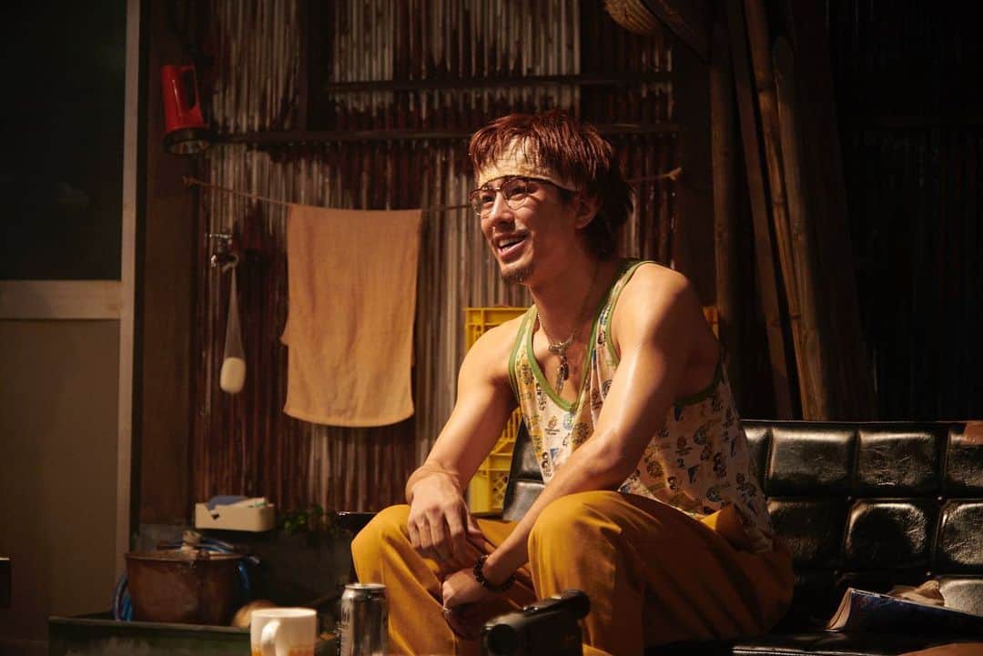 高畑裕太さんのインスタグラム写真 - (高畑裕太Instagram)「2019.8.16〜8.25に上演された「さよなら西湖クン」の舞台写真です。 詳細は、公式HPのWORKSページにて。  公演自体は既に終了してしまいましたが、上記のページにて「さよなら西湖クン」公式HPのリンクを記載させて頂きました。本公演のフライヤー、また本公演の予告映像等が視聴出来ます。  「さよなら西湖クン」 作　蓬莱竜太 演出　和田憲明  2019.8.16〜8.25 下北沢B1」8月25日 13時55分 - yutatakahata_work