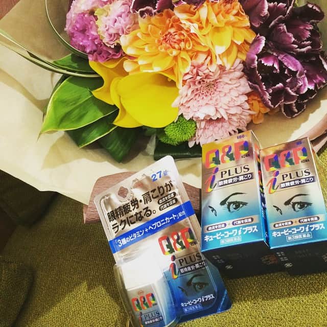笛木優子のインスタグラム：「眼精疲労に。肩こりに。 父の日のプレゼントにいかがですか〜？😚👍🌟#キューピーコーワIプラス#コーワ」