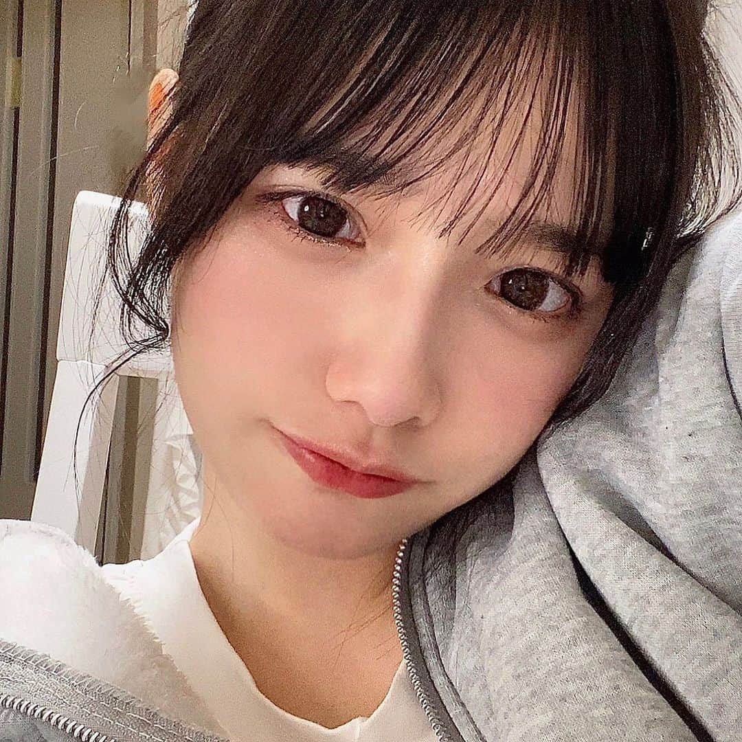 兎遊たおさんのインスタグラム写真 - (兎遊たおInstagram)「いつでも昨日より 今日が好きになろうねー 明日も楽しみー！🦦」2月3日 11時59分 - uxu_you