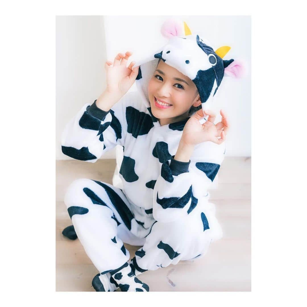 蒼井そらさんのインスタグラム写真 - (蒼井そらInstagram)「Today is Chinese New Year!! HAPPY HAPPY🐮 * This year is the year of Ox. * 今日は旧正月。 とは言っても日本では馴染みが無いよね。 *  牛妈妈牛宝宝们一起说“新年快乐”！！牛年大吉🐮万事如意！恭喜发财！天天开心😆我爱大家😍💋」2月12日 14時41分 - aoi_sola