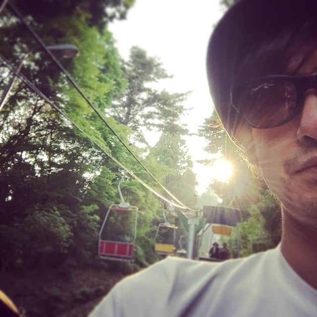 川田紳司さんのインスタグラム写真 - (川田紳司Instagram)「夕日とリフト。」5月20日 17時25分 - shinji_kawada