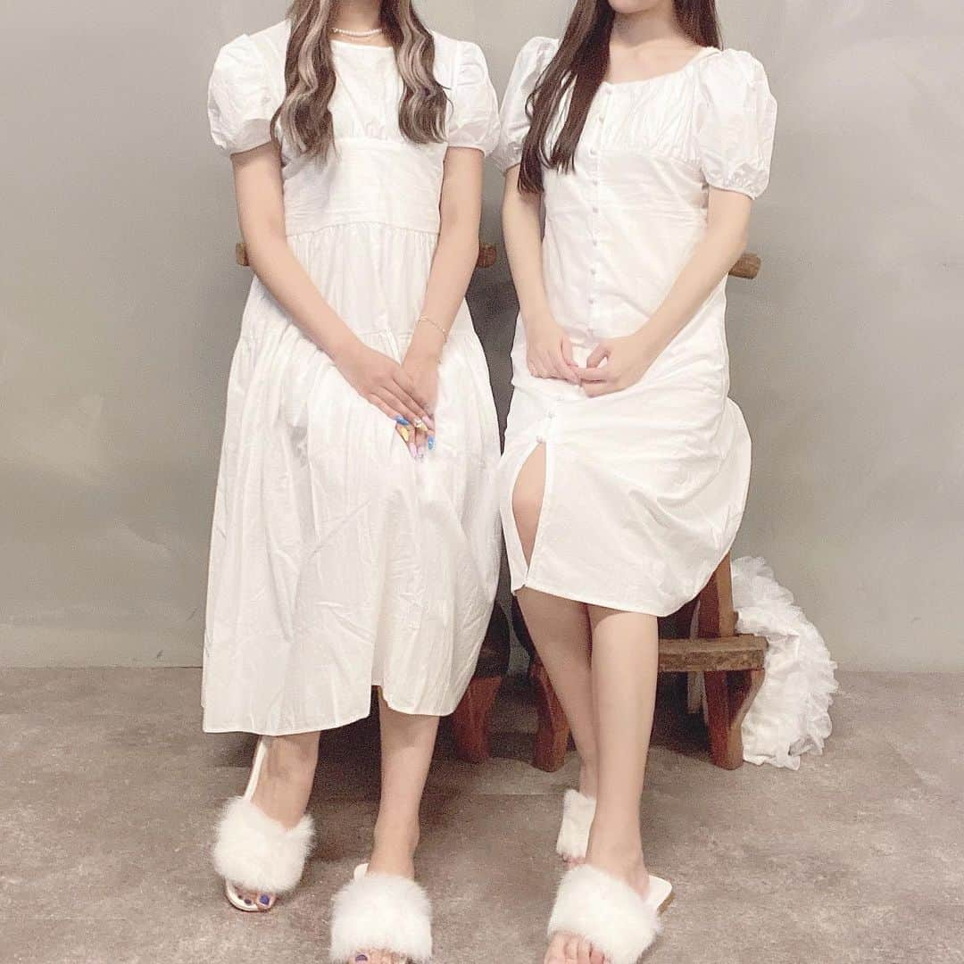 月森世菜さんのインスタグラム写真 - (月森世菜Instagram)「matching outfits x all white dresses Which one do you love?  オールホワイトコーデの シミラールックまとめ❤︎ どれが好みですか？🥛  今まで色々な真っ白コーデしたなぁ🤍 今年は残り半年だけど 皆さんとたくさん出来ますように🕊  DM🙅‍♀️質問は最新の投稿の コメントにお願いします🤍  ┈┈┈┈┈┈┈┈┈┈┈┈┈┈┈┈┈┈┈ せいなです♡ 白系統の女子力アップのことに ついて投稿しているので フォローして頂けると嬉しいです🥛  @seina.tsukimori   白系統のお写真に タグ付けして下さると見に行きます♡  ファンネーム・マーク → せいらー・🤍🕊  ┈┈┈┈┈┈┈┈┈┈┈┈┈┈┈┈┈┈┈  #whitelove #allwhite #ホワイトコーデ #オールホワイト #白 #白系統 #シミラールック #双子コーデ #ユニバコーデ #ポロシャツ #matchingoutfits #whitedress #grl #グレイル #zara #ザラ #ザラジョ #夏コーデ #着物レンタル #着物デート #フレンチガーリー #ヴィンテージライク #frenchgirl #frenchgirly」7月2日 19時31分 - seina.tsukimori