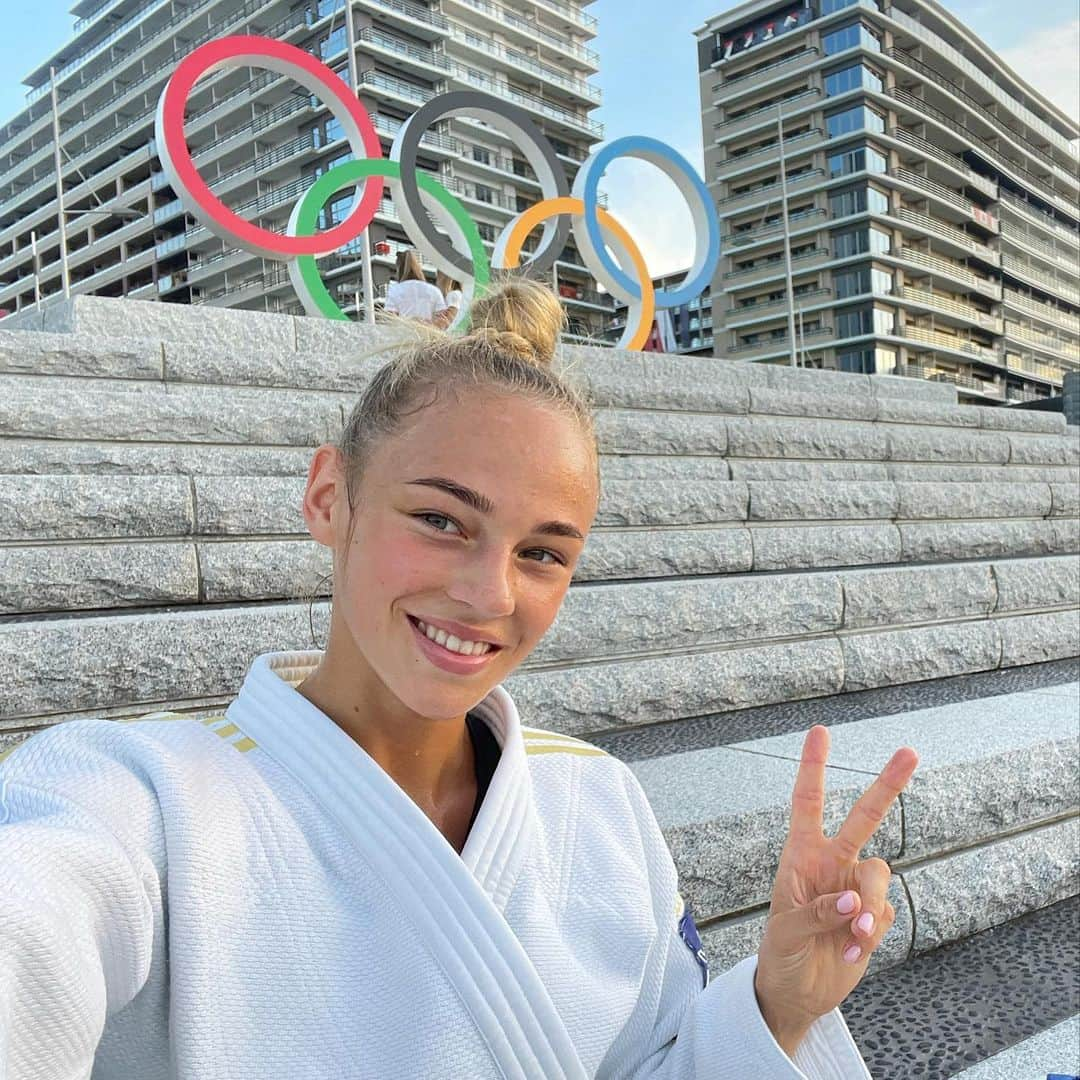 ダリア・ビロディドさんのインスタグラム写真 - (ダリア・ビロディドInstagram)「Forever in my memories💙💛🖤💚❤️ #tokyo2020 #olympicgames」7月28日 12時56分 - dariabilodid7