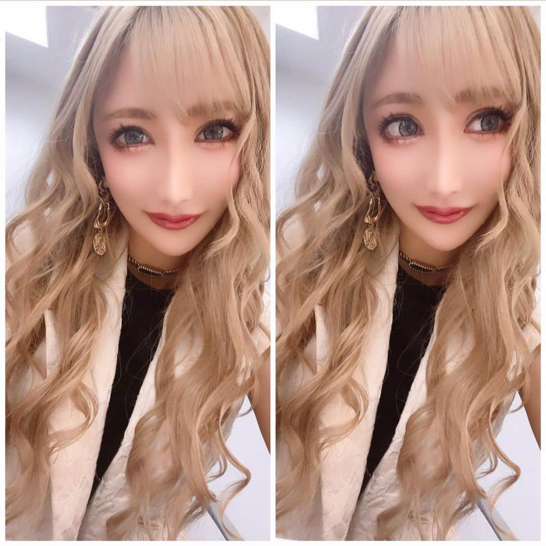 AIKAさんのインスタグラム写真 - (AIKAInstagram)「. シミ取りフォトフェイシャル3度目。 . 今回は1回目、2回目よりも 照射度をあげて打ってみました。 ジェルがめちゃくちゃ冷たいので 痛みはほとんどなくて 痛がりの私でも余裕でした😳 . 照射度上げたおかげで 一気にシミが更に薄くなったので まっさらまであと2~3回かな？ 3回目にしてかなり効果感じました . . 今回もCLINIQUE大阪心斎橋院さんにて ( @clinique.osakashinsaibashi ) . . #フォトフェイシャル  #フォトアドバンス  #クリニーク大阪心斎橋  #シミ取り  #シミ  #くすみ  #赤み肌  #毛穴  #ハリ  #肝斑」7月31日 18時31分 - aika_honmono