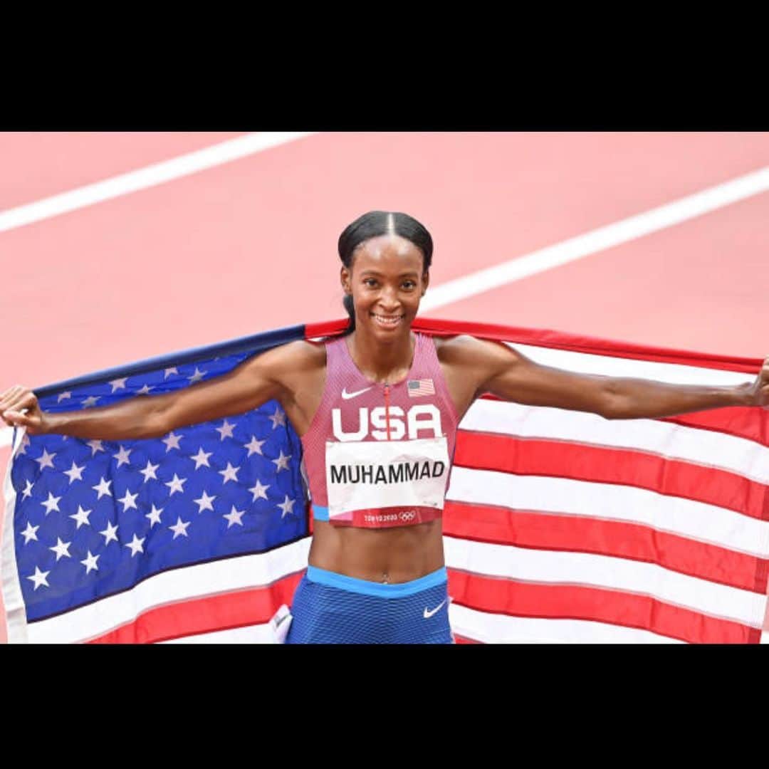 ダリラ・ムハマドさんのインスタグラム写真 - (ダリラ・ムハマドInstagram)「What an honor is was to represent USA in my second Olympics!! Just some pics of my favorite moments.」8月5日 9時51分 - dalilahmuhammad_