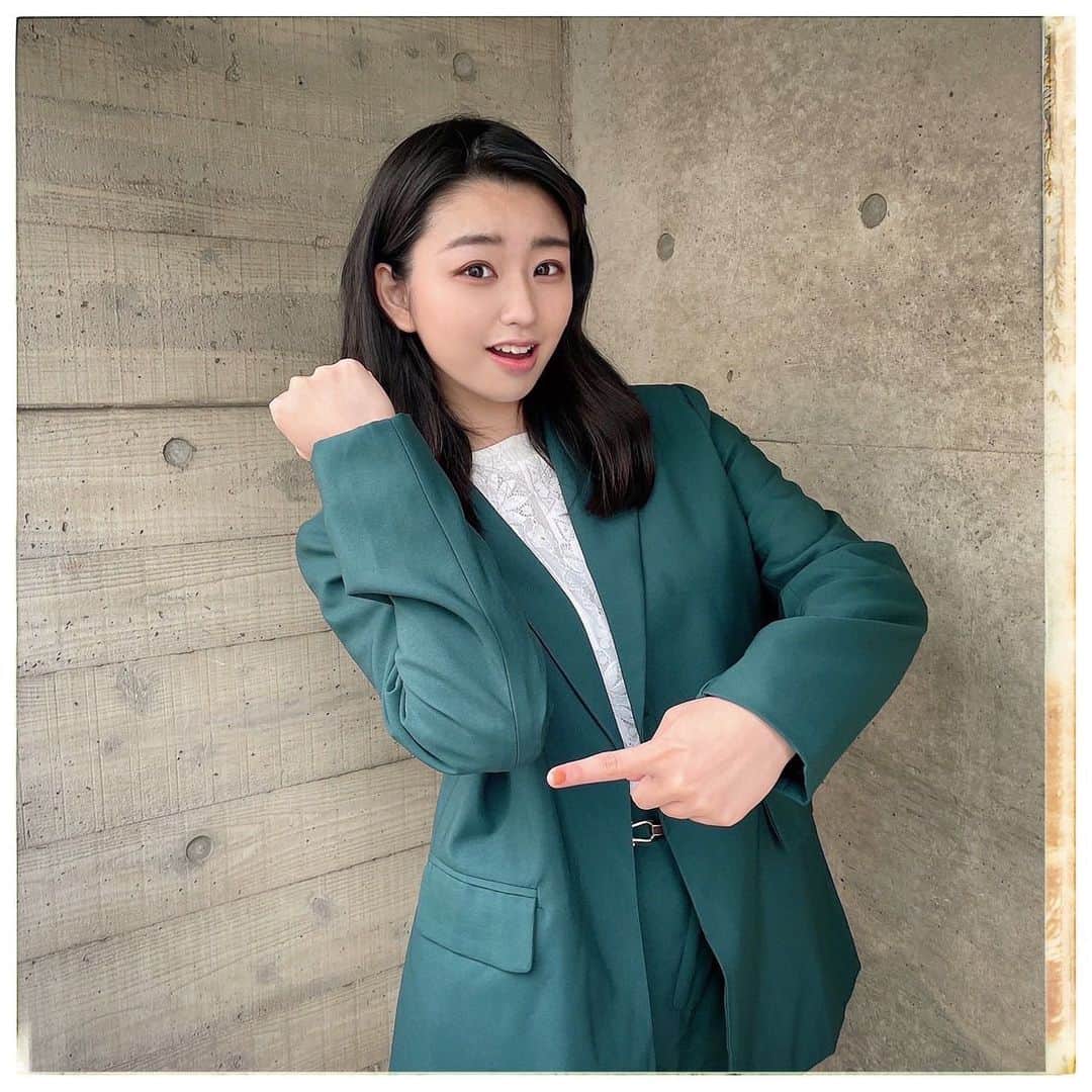奥森皐月さんのインスタグラム写真 - (奥森皐月Instagram)「. . . ヒコロヒーさんへの憧れでセットアップが欲しかった。 お店で一目惚れして試着して、サイズもバッチリで気分良く買った。 家に帰って着てみたら、完全にどんぐりたけしさん。 ハンガーに掛けていてもどんぐりたけしさん。 ハッピーハロウィン。バーミヤン。 . . . #奥森皐月 #セットアップ #ハロウィン #仮装 #コスプレ #ヒコロヒー #どんぐりたけし #怪奇YesどんぐりRPG #ムール貝 #いて座 #DTKC #JK #SJK #女子高生 #秋 #古着 #デコ出し #奥森皐月の公私混同 #にほんごであそぼ #りぼんガール #すイエんサーガールズ #スターダストプロモーション」10月31日 17時27分 - satuki_okumori_official
