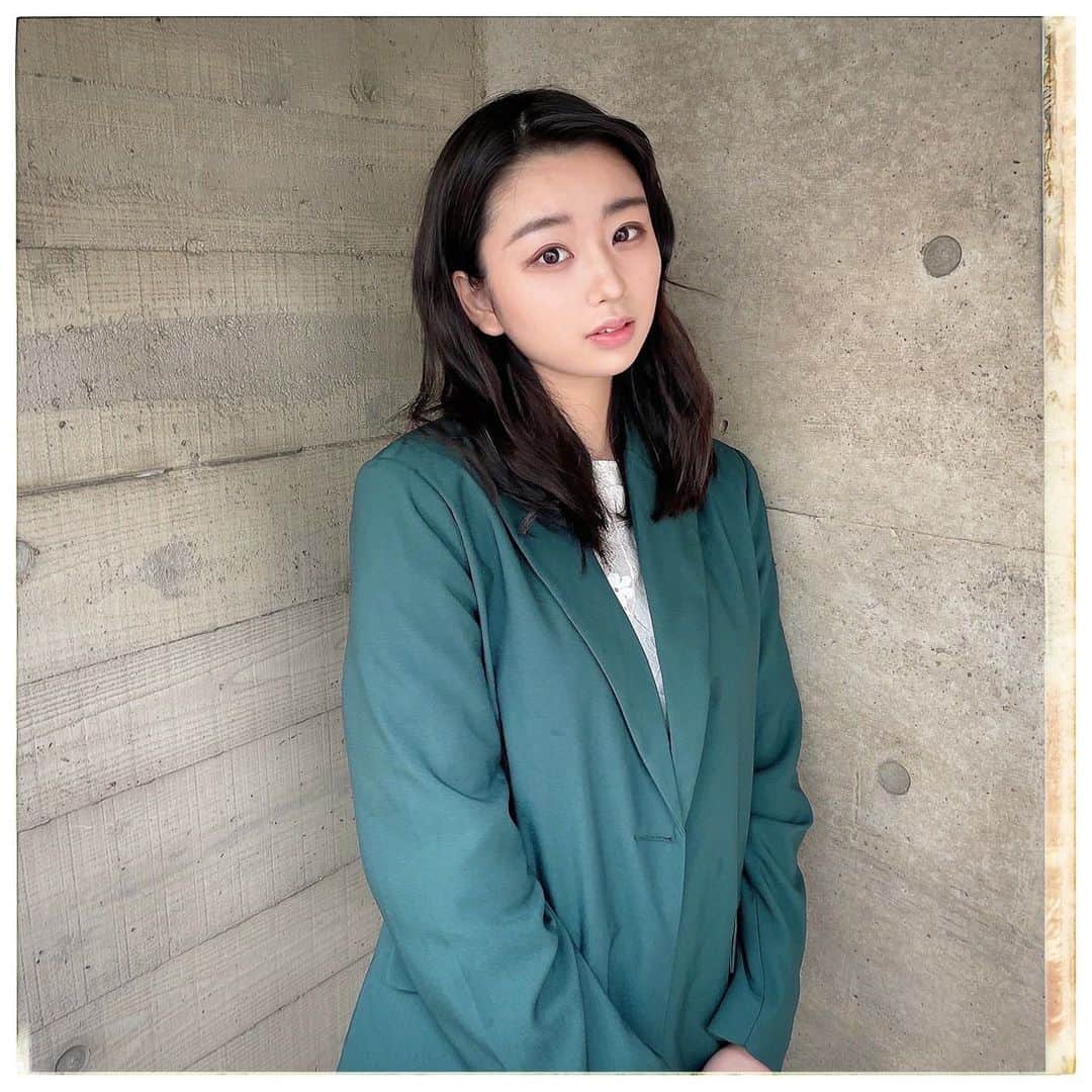 奥森皐月さんのインスタグラム写真 - (奥森皐月Instagram)「. . . ヒコロヒーさんへの憧れでセットアップが欲しかった。 お店で一目惚れして試着して、サイズもバッチリで気分良く買った。 家に帰って着てみたら、完全にどんぐりたけしさん。 ハンガーに掛けていてもどんぐりたけしさん。 ハッピーハロウィン。バーミヤン。 . . . #奥森皐月 #セットアップ #ハロウィン #仮装 #コスプレ #ヒコロヒー #どんぐりたけし #怪奇YesどんぐりRPG #ムール貝 #いて座 #DTKC #JK #SJK #女子高生 #秋 #古着 #デコ出し #奥森皐月の公私混同 #にほんごであそぼ #りぼんガール #すイエんサーガールズ #スターダストプロモーション」10月31日 17時27分 - satuki_okumori_official