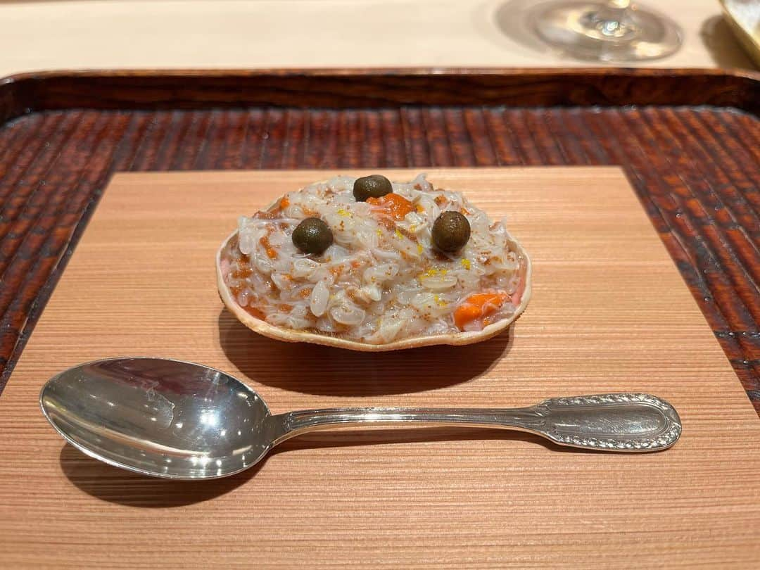 関あいかさんのインスタグラム写真 - (関あいかInstagram)「おだんご  2枚目以降は最近食べた美味しい和食です。 #紀茂登 #神楽坂」12月1日 12時26分 - aika__seki