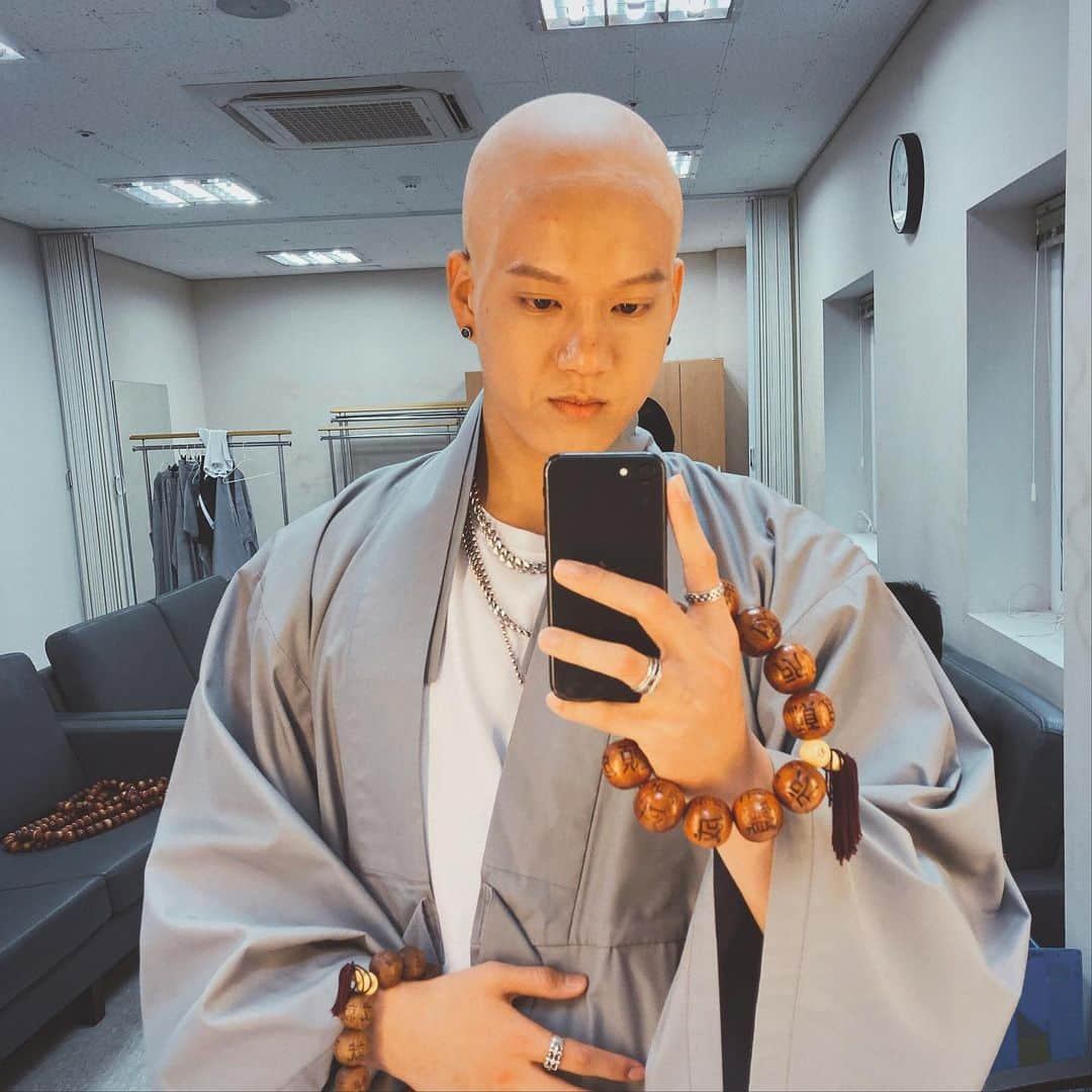 プニエル さんのインスタグラム写真 - (プニエル Instagram)「Before, after, after the after 🤪」12月3日 21時04分 - btobpeniel