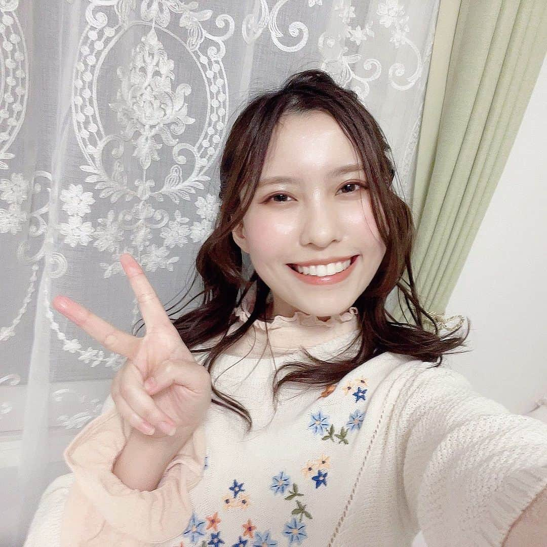 春名風花さんのインスタグラム写真 - (春名風花Instagram)「ひさしぶりの自撮り💕 おやすみなさーい！！  #春名風花 #自撮り #ヘアアレンジ #お気に入り」12月3日 22時18分 - harunafuka