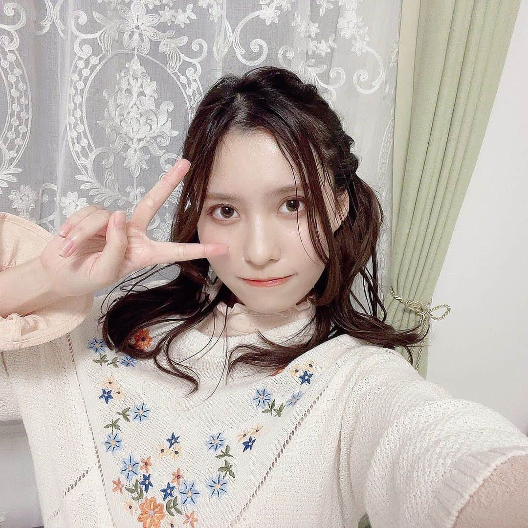 春名風花さんのインスタグラム写真 - (春名風花Instagram)「ひさしぶりの自撮り💕 おやすみなさーい！！  #春名風花 #自撮り #ヘアアレンジ #お気に入り」12月3日 22時18分 - harunafuka