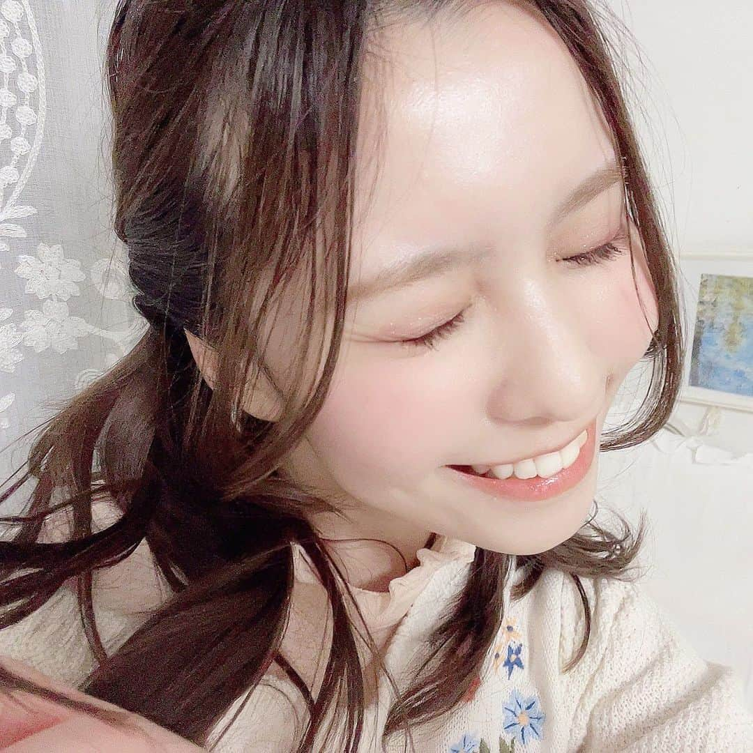 春名風花さんのインスタグラム写真 - (春名風花Instagram)「ひさしぶりの自撮り💕 おやすみなさーい！！  #春名風花 #自撮り #ヘアアレンジ #お気に入り」12月3日 22時18分 - harunafuka